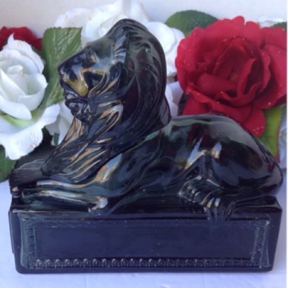 Avon Men's Decanter Green Classic Lion Empty